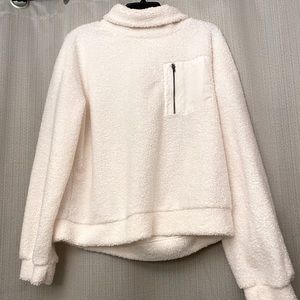 Wallflowers Ivory Fleece pullover - Size XL (fits like a Large)